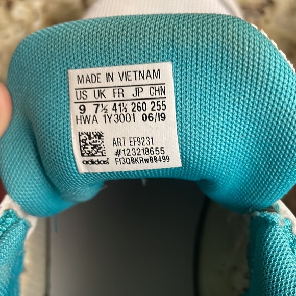 Women’s Adidas Cloudfoam Tennis Shoes - Picture 5 of 5